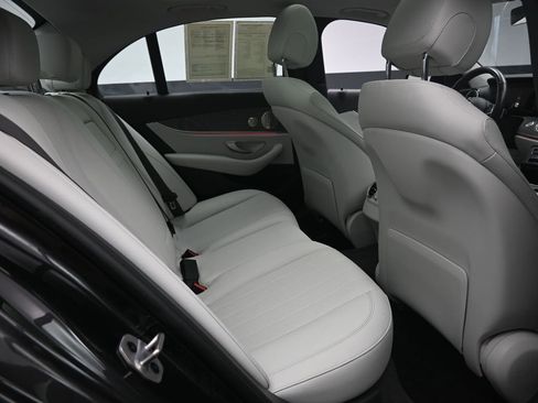 Used 2023 Mercedes-Benz E 350 Sedan image 24