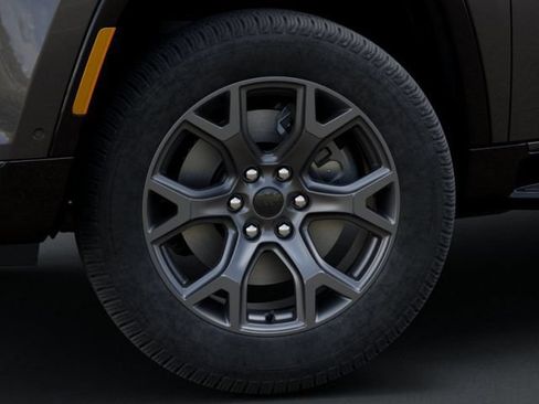 New 2026 Jeep Grand Wagoneer Limited AWD/4WD image 8