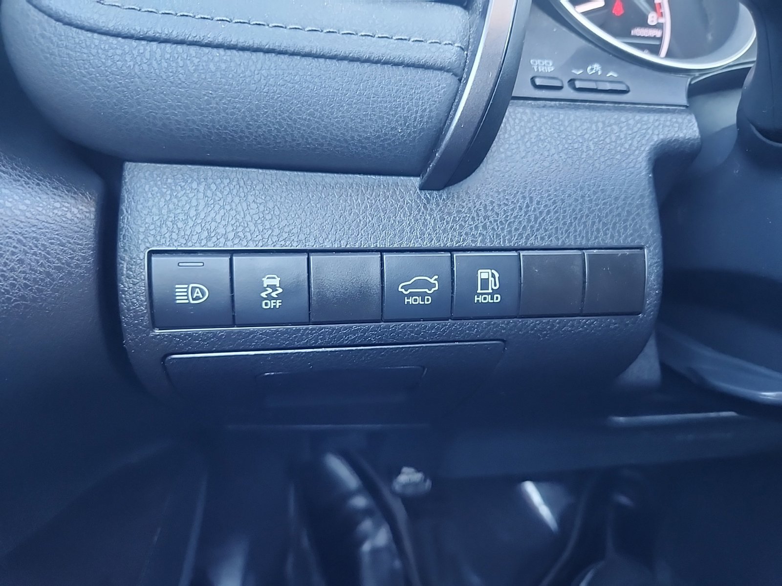 Used 2022 Toyota Camry LE FWD image 26