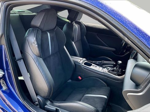 Used 2024 Toyota GR86 Premium w/ Performance Package RWD image 9