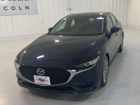 Used 2023 MAZDA MAZDA3 s image 4