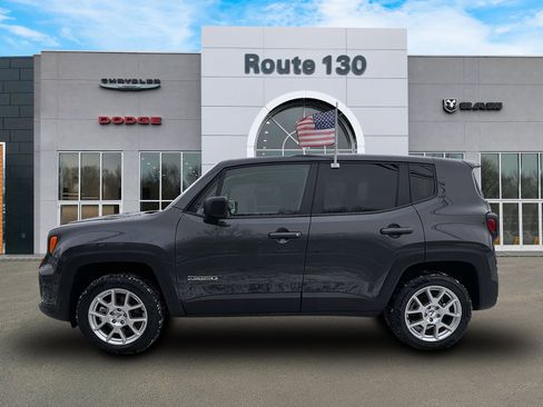 Used 2023 Jeep Renegade Latitude image 5