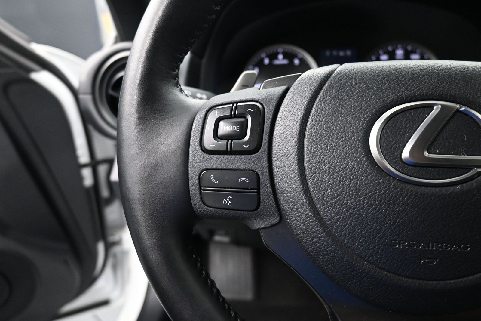 Used 2024 Lexus IS 300 w/ Comfort Package RWD image 29
