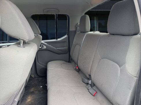 Used 2013 Nissan Frontier SV w/ SV Value Truck Pkg image 12