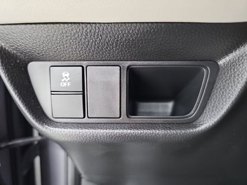 Used 2025 Honda HR-V LX image 33