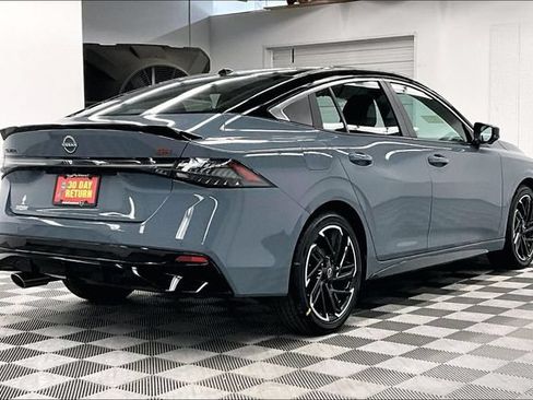 New 2026 Nissan Sentra SR w/ SR Premium Package FWD image 18