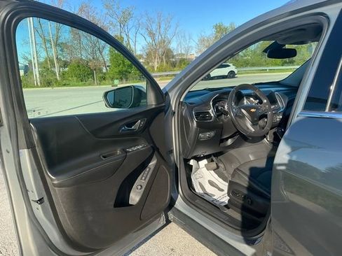 Used 2019 Chevrolet Equinox Premier FWD image 14