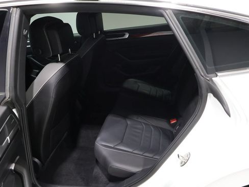Used 2023 Volkswagen Arteon SEL Premium AWD/4WD image 16