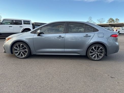 Used 2021 Toyota Corolla SE w/ Carpet Mat Package (TMS) image 2