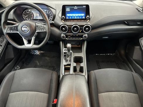 Used 2024 Nissan Sentra SV FWD image 12