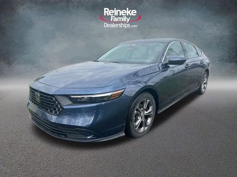 Used 2023 Honda Accord EX image 4