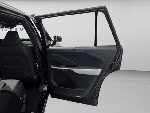 New 2026 Lexus TX 500h AWD image 24