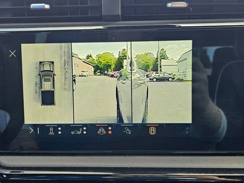 Used 2025 GMC Sierra 1500 AT4X AWD/4WD image 34
