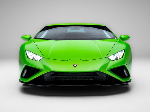 Used 2022 Lamborghini Huracan EVO RWD image 3