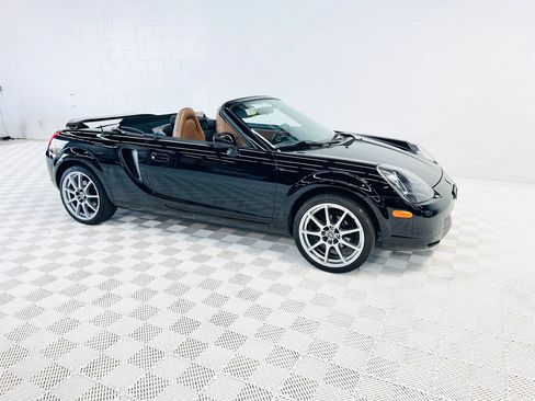 Used 2002 Toyota MR2 RWD image 35