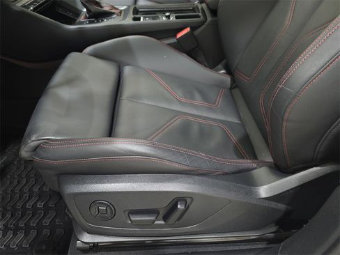 Certified 2025 Audi Q3 2.0T Premium Plus w/ Premium Plus Package image 31