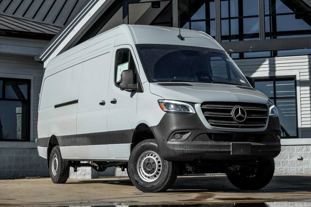 Used 2026 Mercedes-Benz Sprinter 2500 image 1