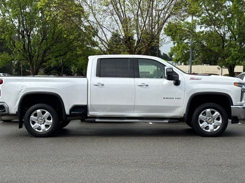 Used 2021 Chevrolet Silverado 2500 LTZ w/ LTZ Premium Package AWD/4WD image 3