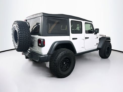 Used 2021 Jeep Wrangler Unlimited Rubicon AWD/4WD image 9