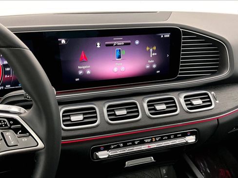 Used 2026 Mercedes-Benz GLE 450 4MATIC image 5