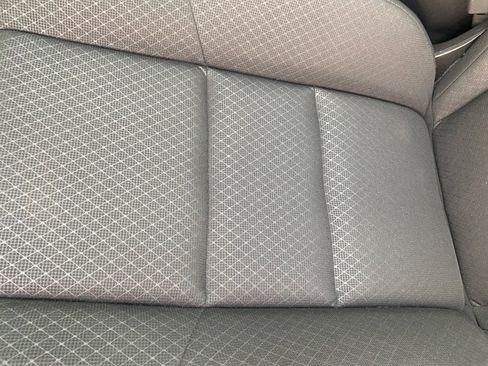 Used 2020 Jeep Grand Cherokee Laredo image 32