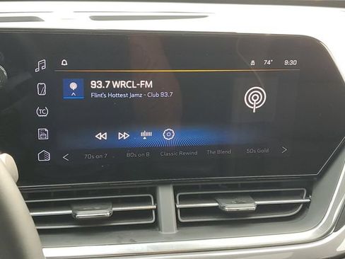 Certified 2024 Chevrolet Trax ACTIV w/ Sunroof Package FWD image 24
