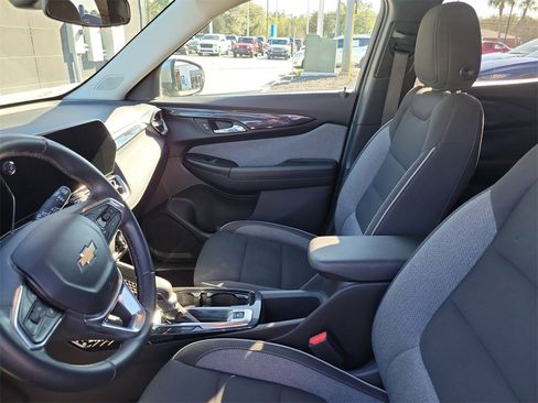 Used 2024 Chevrolet TrailBlazer LT w/ LT Cold Weather Package image 13