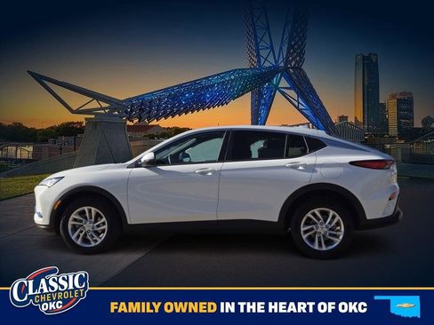 Used 2026 Buick Envista Preferred image 4