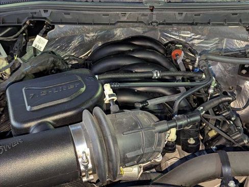 Used 2022 Ford F250 XLT w/ XLT Premium Package image 23