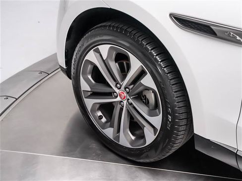 Used 2023 Jaguar F-PACE S AWD/4WD image 13