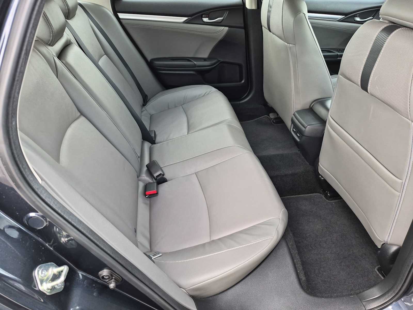 Used 2016 Honda Civic Touring image 21
