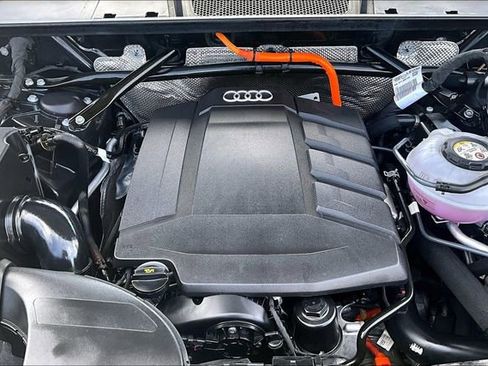 Used 2023 Audi Q5 e Premium Plus w/ Premium Plus Package AWD/4WD image 34