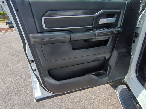 Used 2024 RAM 2500 Big Horn image 10