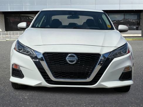 Used 2022 Nissan Altima 2.5 SV w/ SV Premium Package AWD/4WD image 11