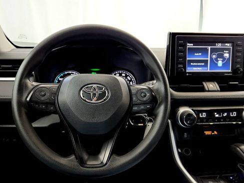 Used 2021 Toyota RAV4 LE w/ Carpet Mat Package (TMS) AWD/4WD image 27