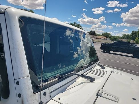 Used 2017 Jeep Wrangler Unlimited Sahara w/ Trailer Tow Group AWD/4WD image 8