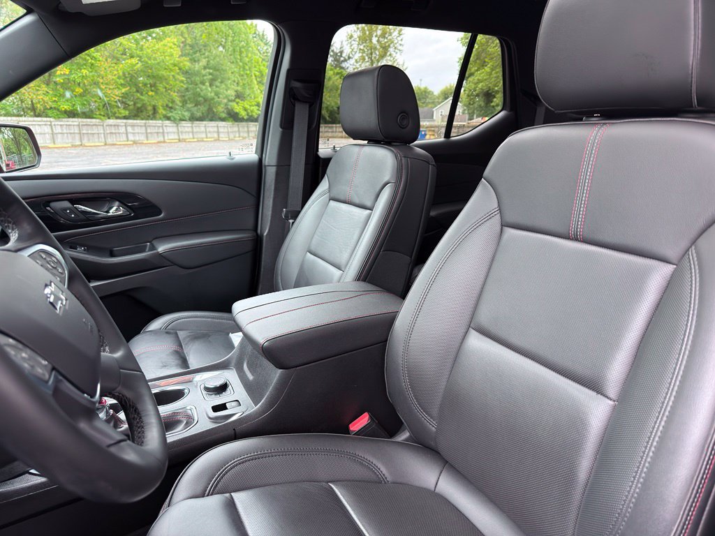 Used 2023 Chevrolet Traverse RS w/ LPO, Floor Liner Package AWD/4WD image 27