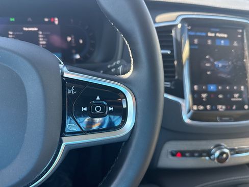 Certified 2023 Volvo XC60 B5 Plus w/ Protection Package Premier image 26