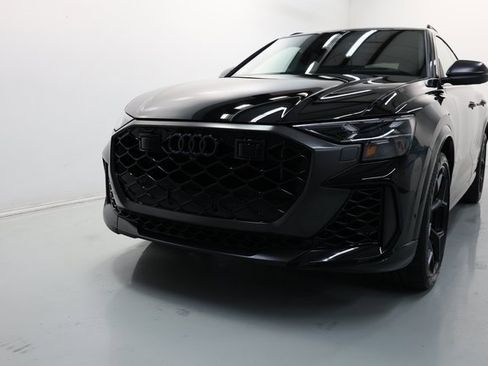Used 2025 Audi RS Q8 performance image 59