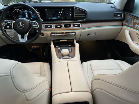 Certified 2023 Mercedes-Benz GLS 450 4MATIC image 27