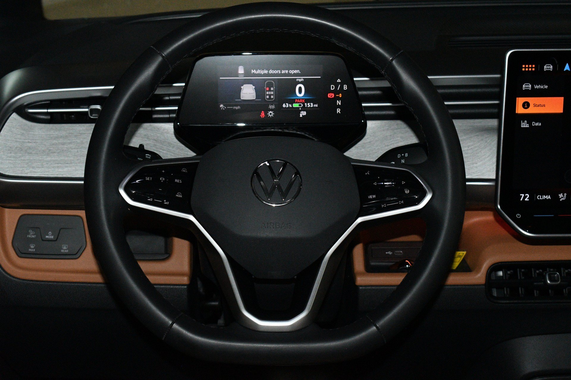 Used 2025 Volkswagen ID. Buzz Pro S RWD image 27