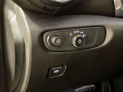 Used 2019 Chevrolet Blazer Premier w/ Driver Confidence II Package image 30