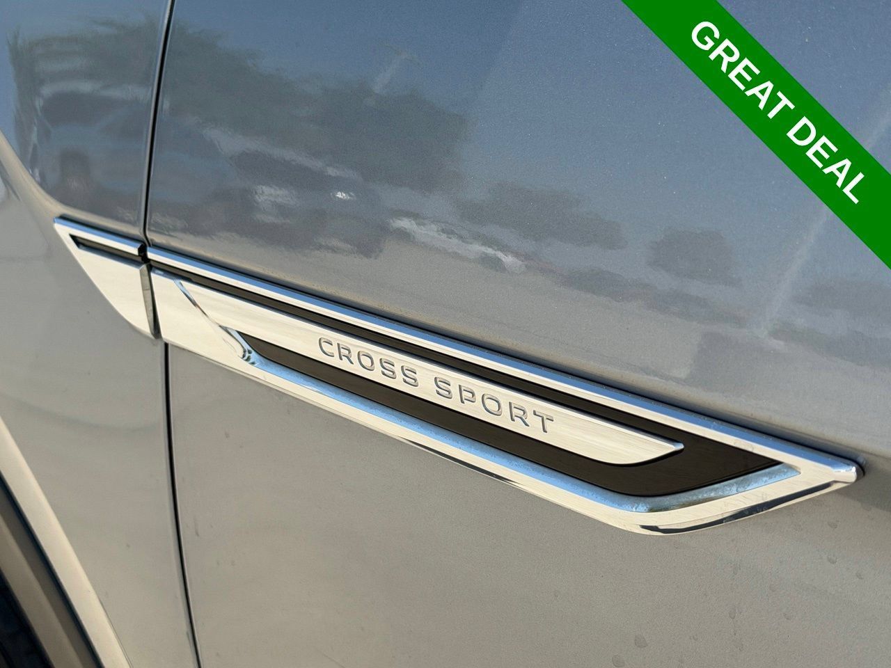 Used 2023 Volkswagen Atlas Cross Sport SE FWD image 12