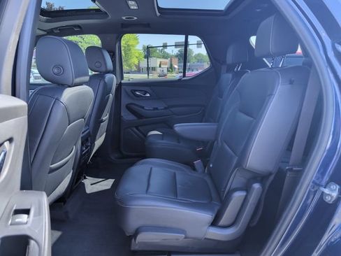 Used 2023 Chevrolet Traverse LT w/ LT Premium Package FWD image 28