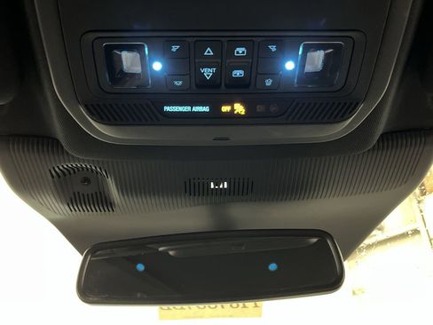 Used 2025 Ford Explorer ST-Line w/ Premium Package image 31