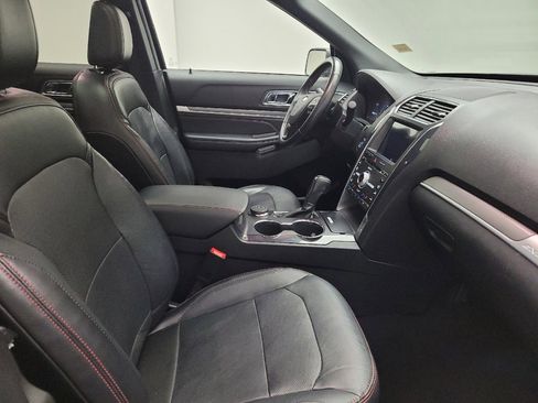 Used 2018 Ford Explorer Sport w/ Equipment Group 401A AWD/4WD image 21