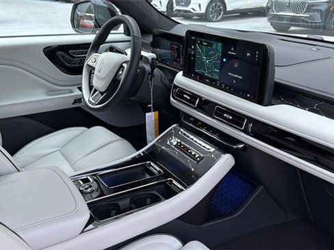 New 2026 Lincoln Aviator Black Label w/ Black Label Special Edition image 8