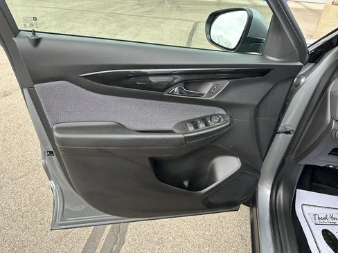 Used 2025 Chevrolet TrailBlazer LT image 17