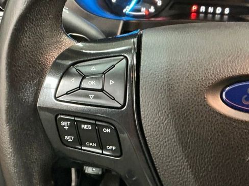 Used 2017 Ford Explorer XLT FWD image 24