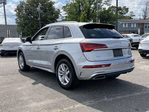 Certified 2023 Audi Q5 2.0T Premium w/ Convenience Package AWD/4WD image 3